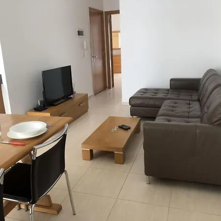 Tigne 5 One Bedroom スリーマ