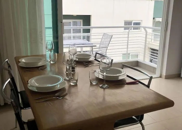 Tigne 5 One Bedroom Apartment Sliema